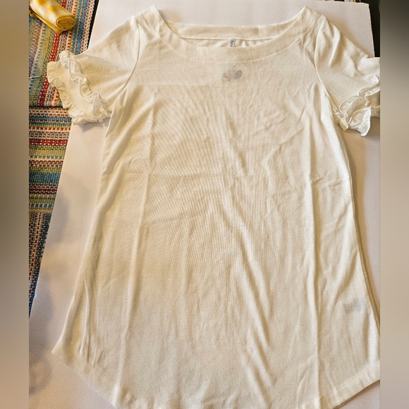 NWT White Ruffle Sleeve Top - Picture 1 of 2